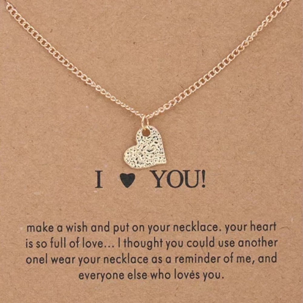 SPARKLING HEART PENDANT NECKLACE